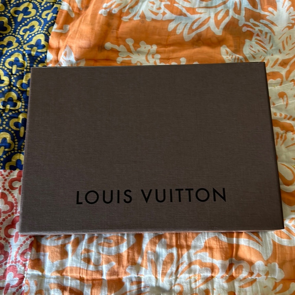 LOUIS VUITTON BOX